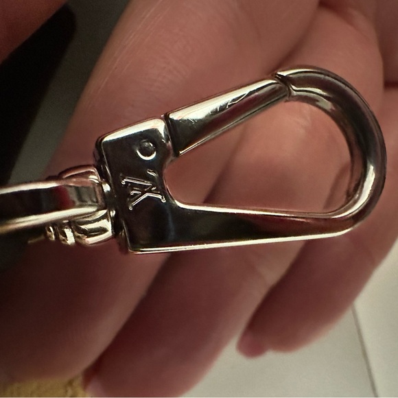 🌸🌸Excellent Condition Louis Vuitton Scala Pouch bag Mahina Leather Mini🌸 - Picture 13 of 14